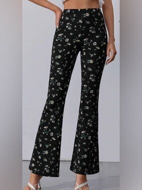 Rue21 Black Floral stretch Pants